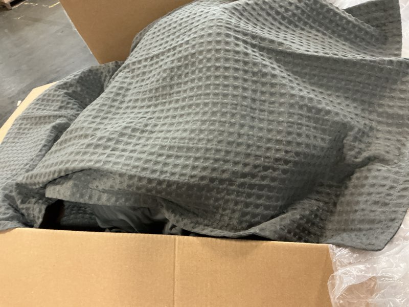 Condition photo showing Good Condition for PHF Ultra Soft Waffle Weave Comforter Set King Size, 3 Pieces Lightweight Breathable Comfy Bedding Set, Comfy Textured 1 Comforter with 2 Pillow Shams, Grey King Grey