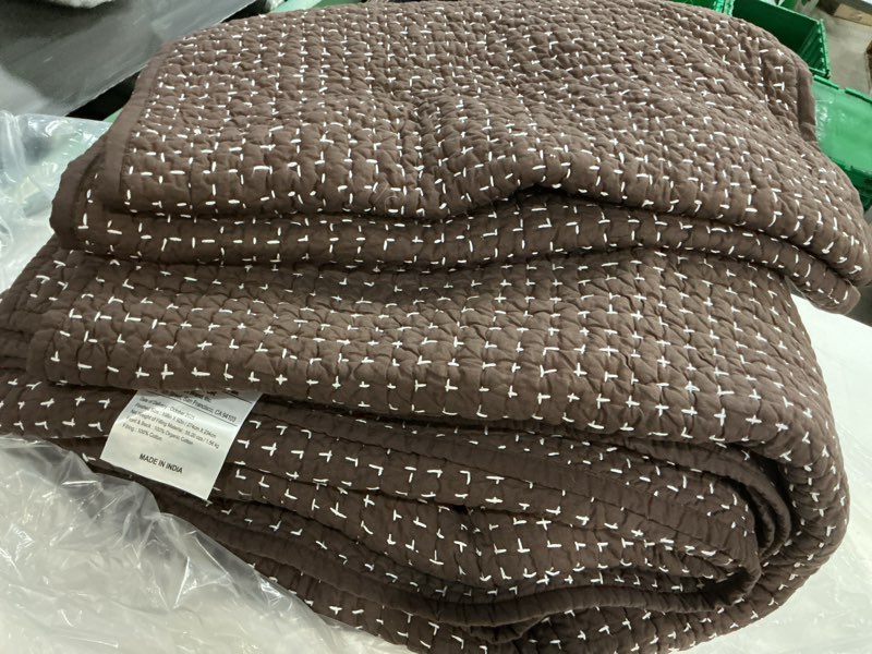 Condition photo showing Good Condition for quince organic cotton hand stitched quilt set, king/cal king, espresso