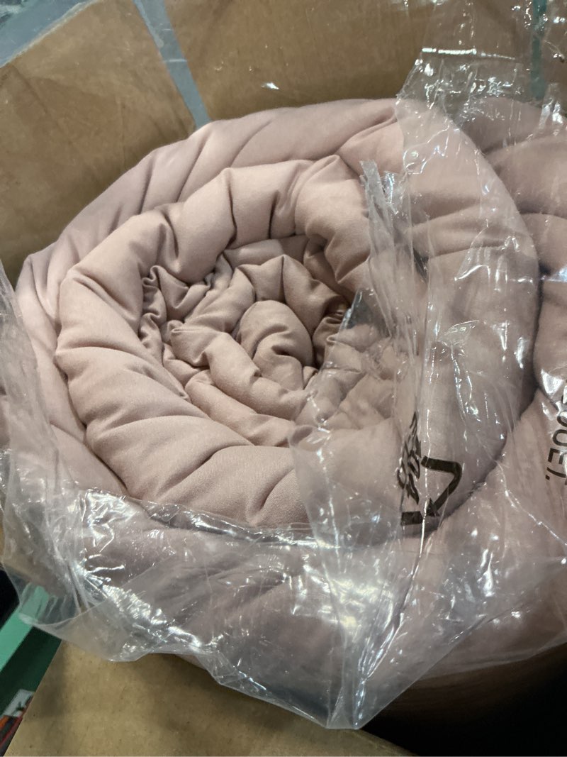 Condition photo showing Good Condition for Monbix King Size Comforter Set,7 Pieces Dusty Pink Cationic Dyeing Bed in a Bag King with Comforter, Sheets, Pillowcases & Shams, All Season Reversible Bedding Comforters Dusty Pink 7Piece-King(102”X90'')