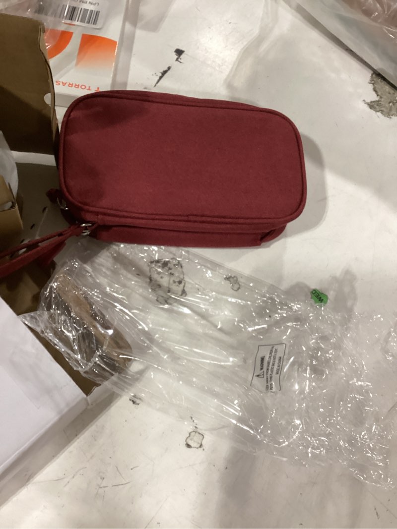 Condition photo showing New/Like New for bagsmart makeup bag travel toiletry bag, puffy padded make up bags for women makeup organizer case, wide-open pouch purse travel essentials toiletries accessories brushes, garnet red 25-wine red similiar product not like stock photo