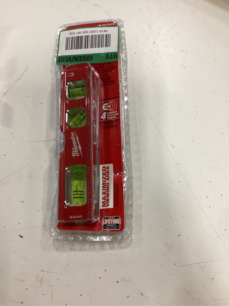 Condition photo showing Good Condition for 7 in. billet torpedo level
