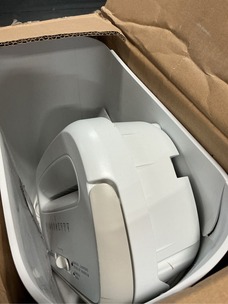 Condition photo showing Good Condition for amazon basics 8-sheet cross cut paper and credit card shredder for security, heavy duty, white