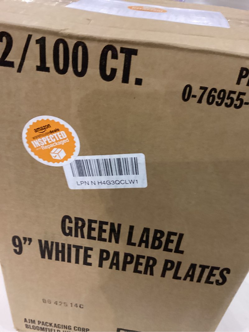 Condition photo showing New/Like New for AJM Packaging - AJMPP9GRAWH Corporation PP9GRAWH Paper Plates, 9" Diameter, White, 12 Packs of 100 (Case of 1200)