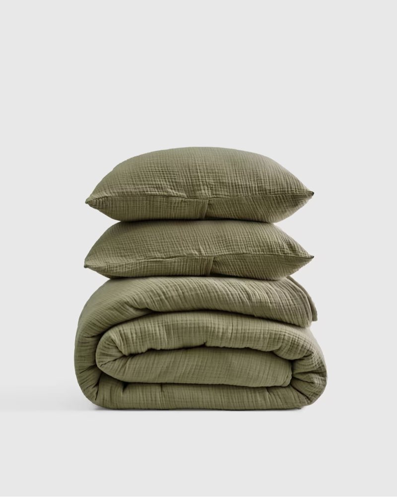 quince organic cotton gauze dream quilt set olive queen