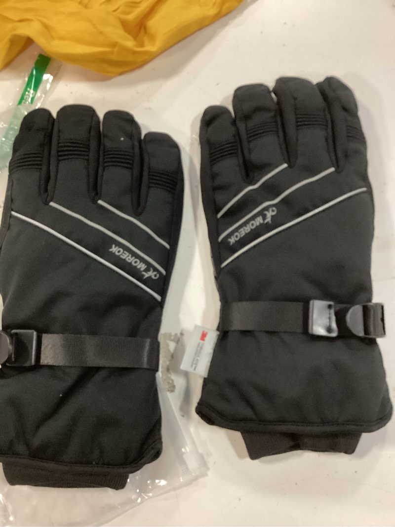 Condition photo showing Good Condition for MOREOK Waterproof & Windproof -30°F Winter Gloves for Men/Women, 3M Thinsulate Thermal Gloves Touch Screen Warm Gloves for Skiing,Cycling,Motorcycle,Running Black XX-Large