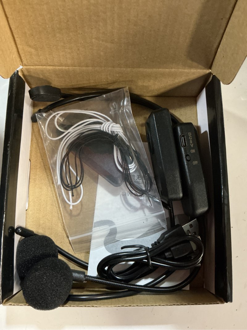 Condition photo showing Good Condition for wireless microphone system for 2 people, 2.4g dual wireless headset mics ideal for speakers, voice amplifier, pa system, teacher, tour guides, fitness instructor