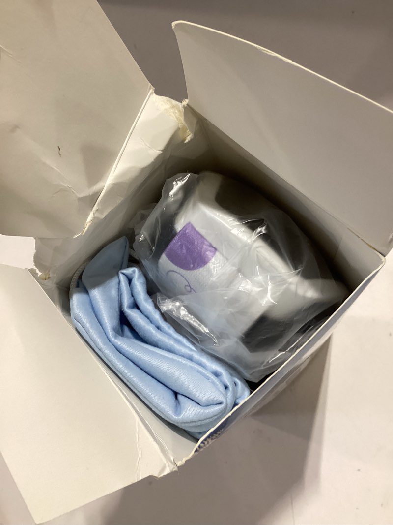 Condition photo showing Good Condition for FEISEDY Kids Ski Goggles,Snowboard Goggles for Boys Girl Youth,OTG Anti Fog UV Protection Snow Goggles B0019 White Frame & Purple Mirrored Lens (Vlt 11%)