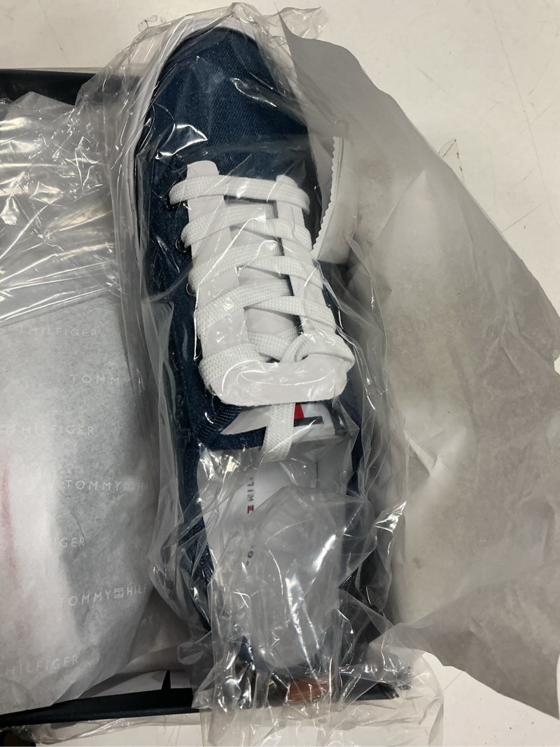 Condition photo showing New/Like New for Tommy Hilfiger Mikki 11 Vintage Blue