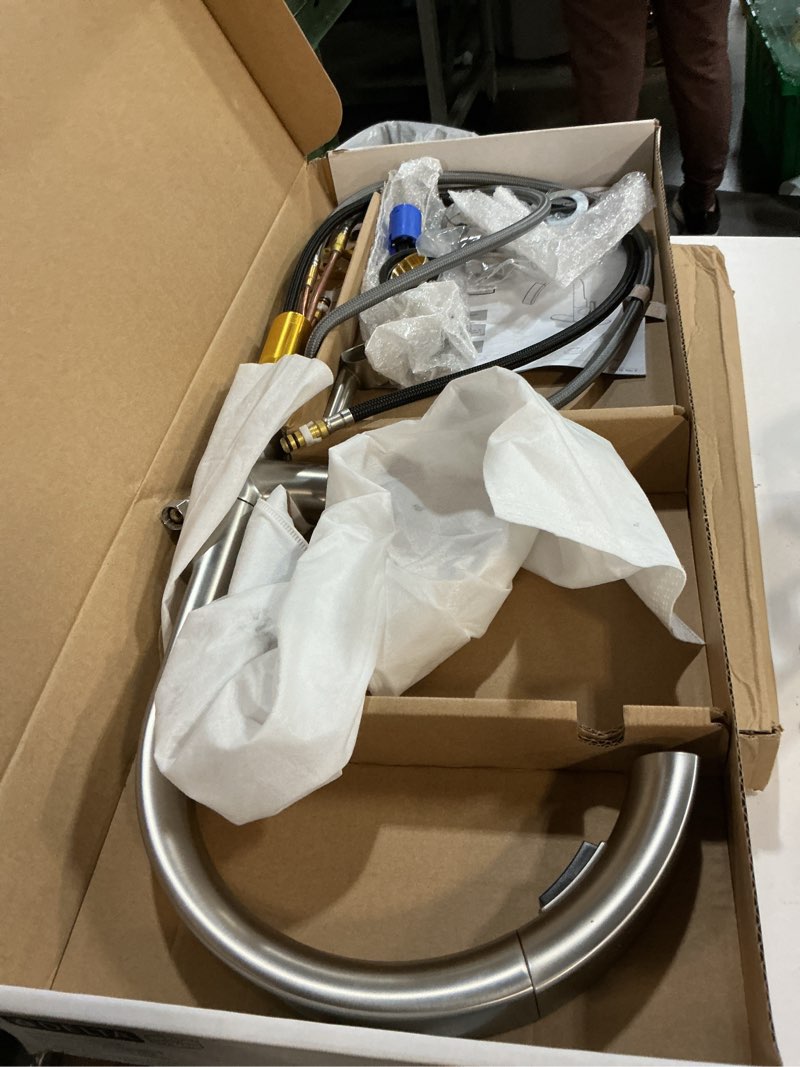 Condition photo showing Good Condition for Delta Keele Brushed Nickel Kitchen Faucet with Pull Down Sprayer, Modern Single Hole Kitchen Sink Faucet, Single Handle, Spotshield Stainless 19824LF-SP