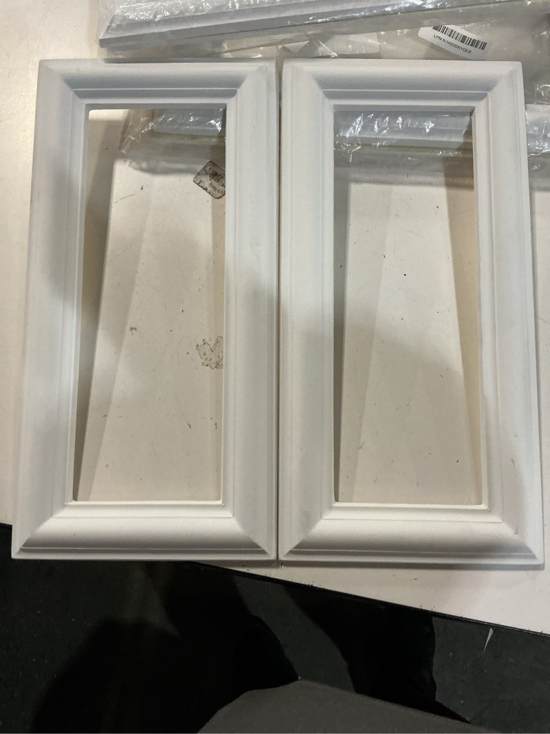 Condition photo showing Good Condition for Ekena Millwork PNL08X16AS-01 8"W x 16"H x 1/2"P Ashford Molded Classic Wainscot Wall Panel 8"W x 16"H x 1/2"P 1