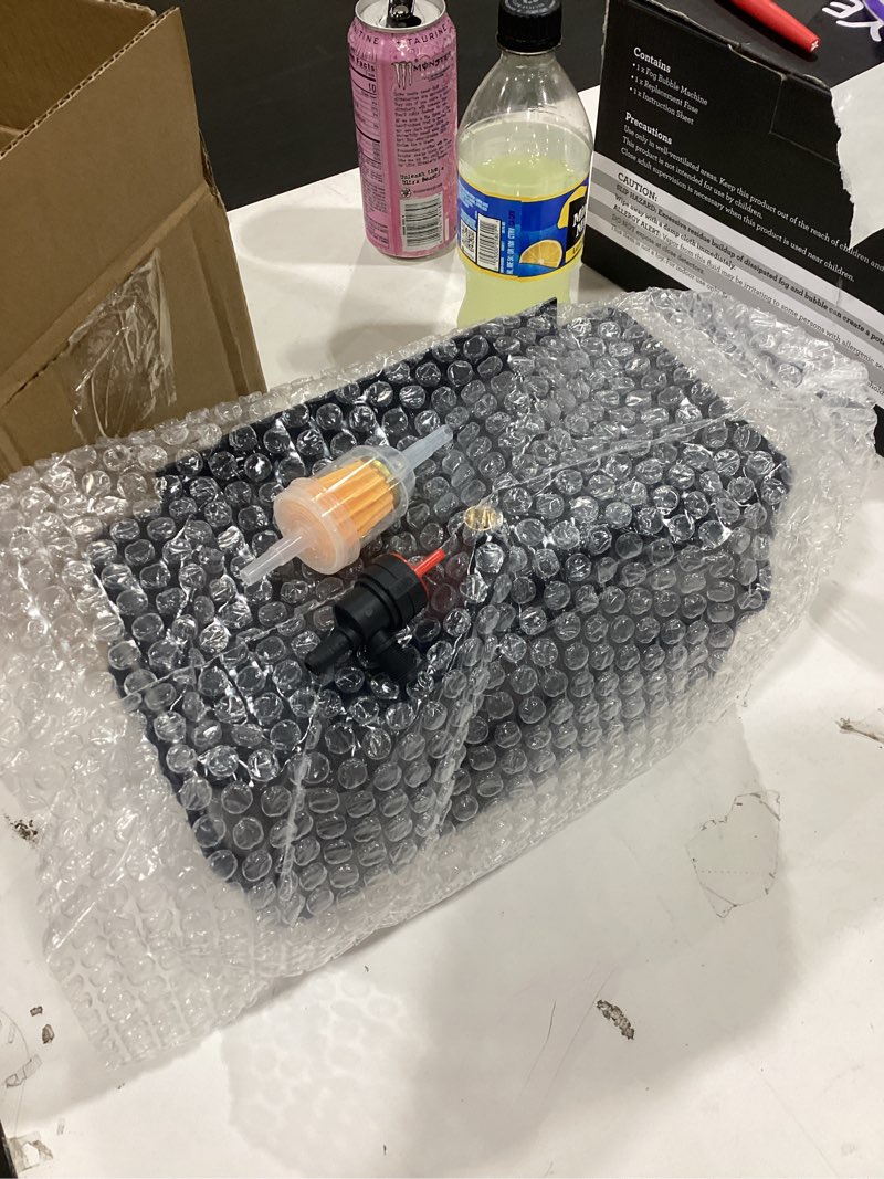 Condition photo showing As Is for 691993 4 Quart Plastic Fuel Tank With Cap & Shut-Off Valve Compatible With Lawn and Garden Equipment Engines,Some Specific Snow Blower,Tiller,Log Splitter Lawnmower Gas Tank For Remote Mounting