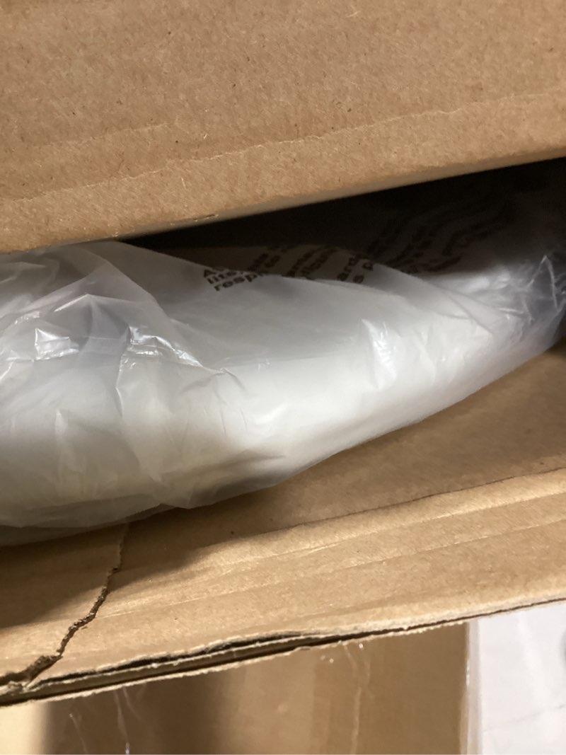 Condition photo showing New/Like New for Bemis 7300SLEC Slow Close Toilet Seat, Easy Clean Hinges and Durable Plastic Seat, Made in USA, Elongated, White
