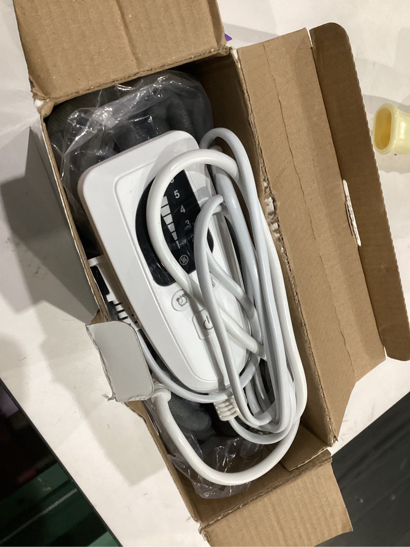 Condition photo showing Good Condition for Heating Pad for Period Cramps Back Neck and Shoulders Pain Relief, 17”×33” Large Heated Pad with 4 Level Timing, 6 Level Heat Setting and Auto Shut Off, Christmas Gifts for Women, Men