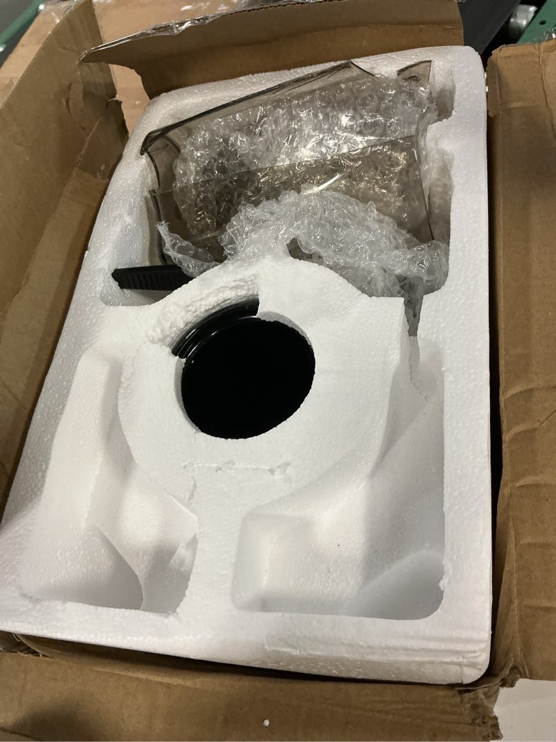 Condition photo showing As Is for juicer machines, juilist 3" wide mouth juicer extractor max power 800w, for vegetable and fruit with 3-speed setting, 400w motor, easy to clean, bright red