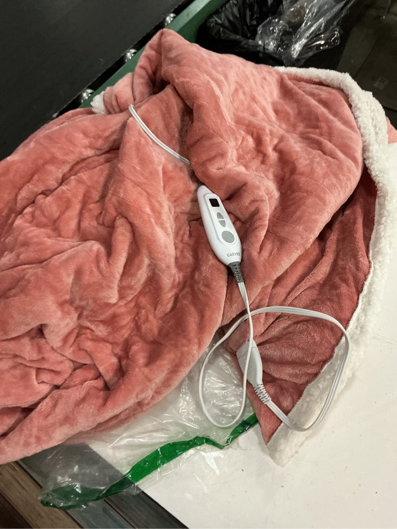 Condition photo showing Good Condition for heated blanket 60'' x 50'' electric blanket throw, warming blanket with 10 heating levels, 9h timer auto shut off, overheat protection, machine washable heating blanket(pink)