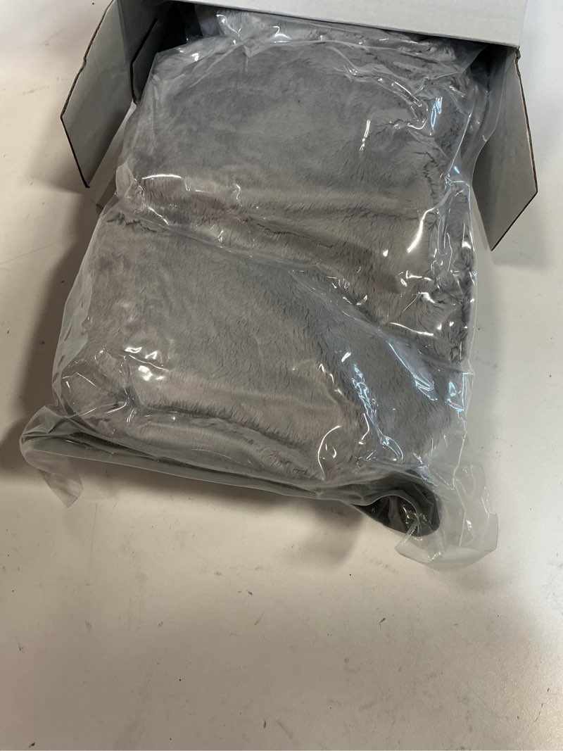 https://lotting-media.assets.bidfta.com/lotting_4e1e01ec-dd82-4a7b-a029-1fcc1b1de813