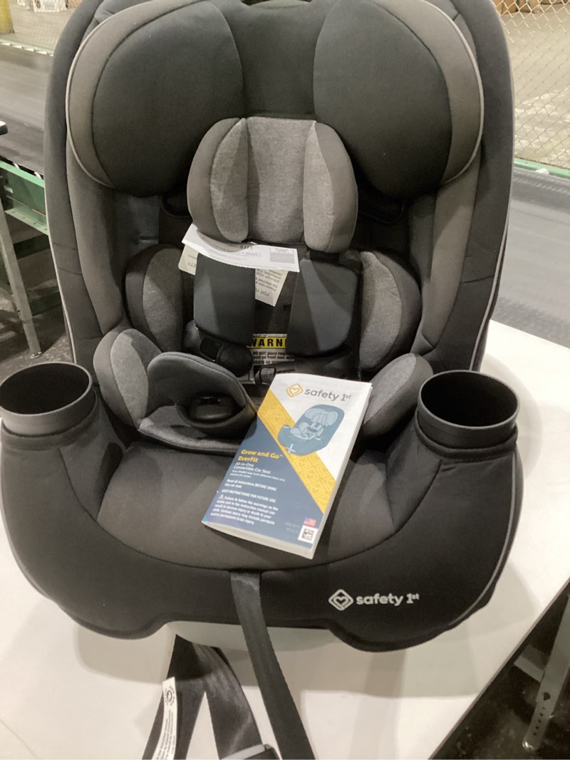 Condition photo showing New/Like New for Safety 1st Grow and Go All-in-One Slim Convertible Car Seat, Rear Facing, 5-40 lbs, Forward Facing (30–65 lbs), High Back Booster Seat 40-100 pounds, Black Phantom Black Phantom Original