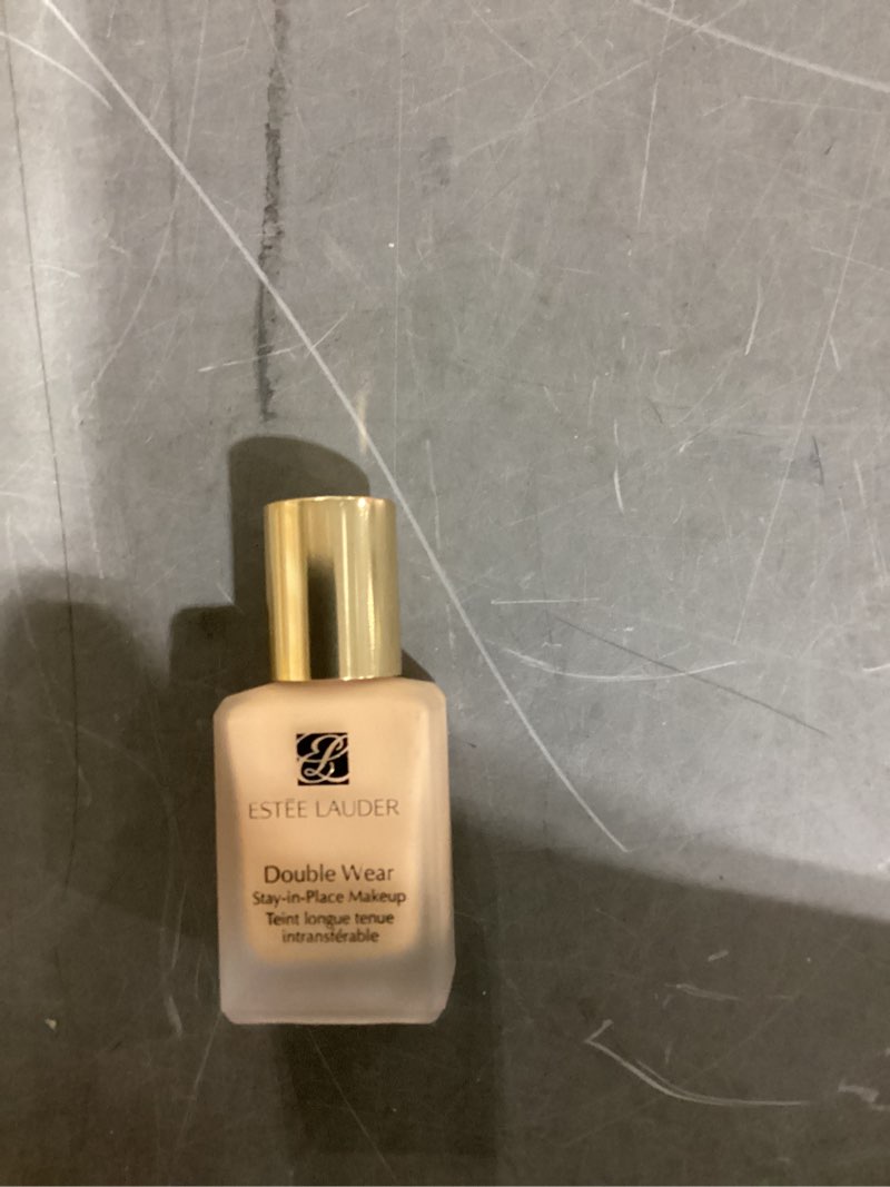 Condition photo showing New/Like New for estée lauder double wear stay-in-place foundation makeup | long-wear matte foundation, 1 fl oz 3n2 wheat - medium with neutral subtle golden undertones original formula