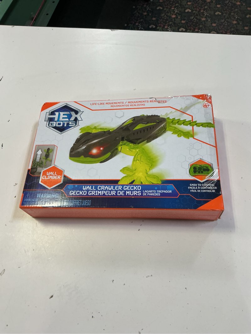 Condition photo showing New/Like New for HEX BOTS Wall Crawler Gecko with Official Wall Climber Technology, Rechargeable Remote Control Robot Kids Toys, Prank Toys for Boys & Girls Ages 4 & Up Gecko Rc (Original)