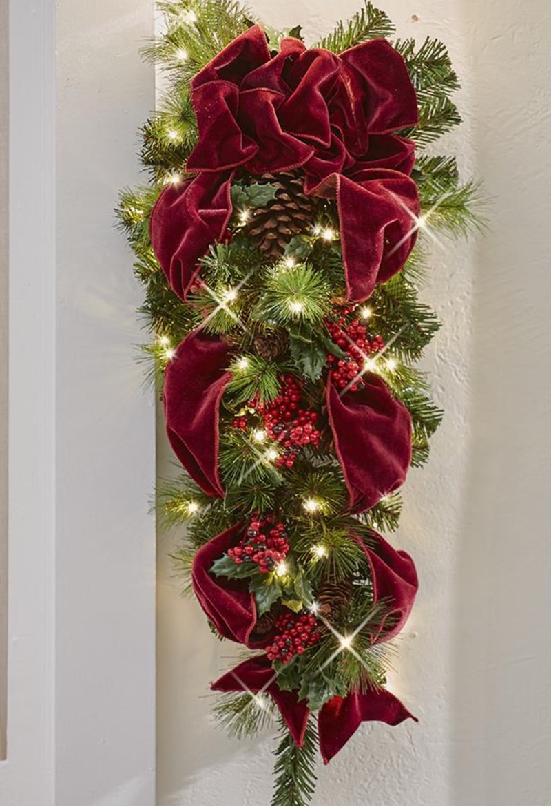 The Cordless Prelit Holly/Berries/Ribbon Holiday Trim (Sconce)