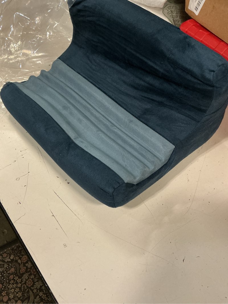 Condition photo showing Good Condition for lamicall tablet stand, pillow holder for bed - soft pad lap mount with stylus mount & pocket for ipad pro 12.9, air, mini, kindle, galaxy tab and 4-13" tablets, royal blue