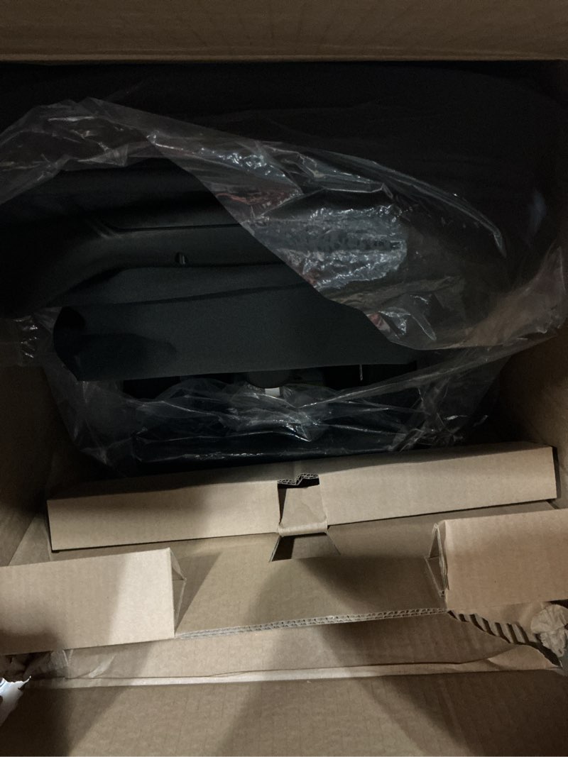Condition photo showing New/Like New for graco snugride snugfit dlx infant car seat featuring safety surround