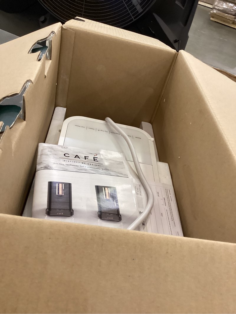 https://lotting-media.assets.bidfta.com/lotting_4e41f213-229d-40de-9e3f-35fa8fcf3728