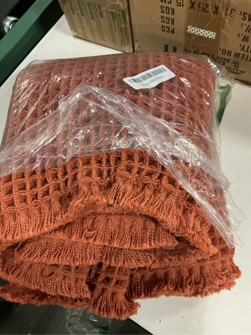 Condition photo showing Good Condition for smiry waffle bath mat 60x24, extra soft absorbent bathroom rugs, non slip machine washable quick dry bath rugs for bathroom floor, tub, shower, home decor accessories, orange orange rectangular 60" x 24"