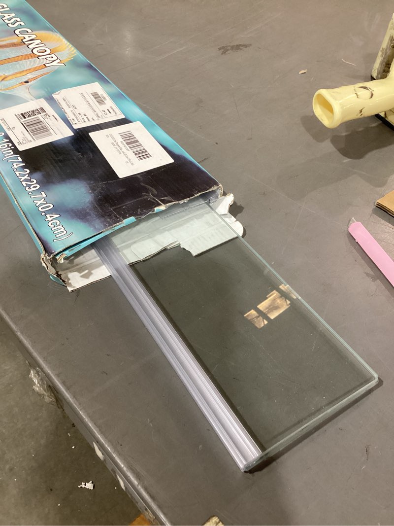 Condition photo showing New/Like New for 29.21x11.69 x0.16in clear tempered glass canopy,aquarium fish tank hoods fits for most 20long/29 gallon fish tanks (aqueon, marine land & perfecto) 1pcs-29.21x11.69in