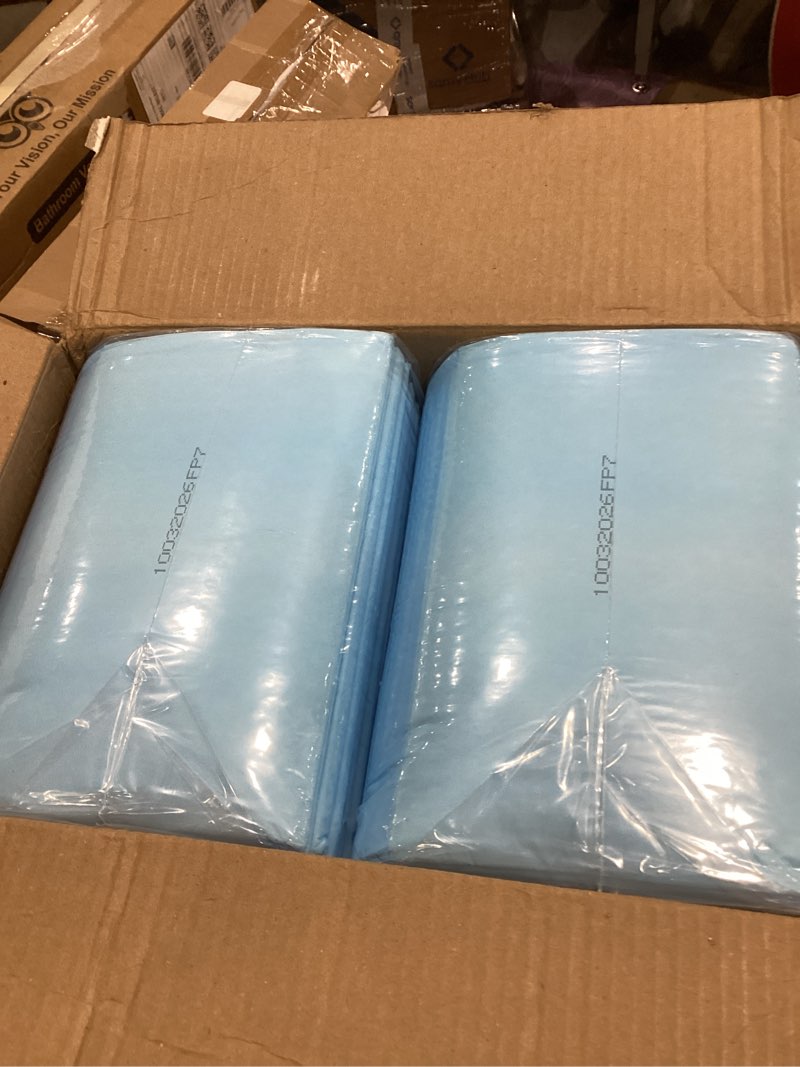 Condition photo showing Good Condition for kirkland signature extra-large absorbent pads, 100 large pads, 30x23 (original version)