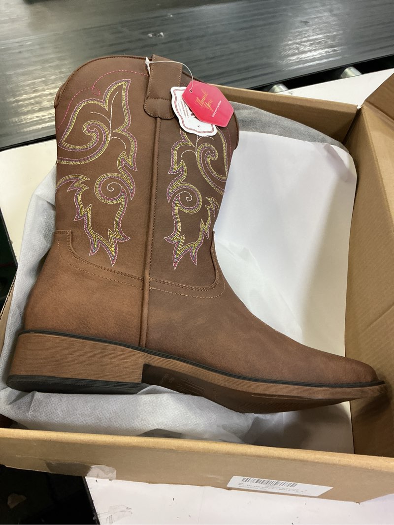 Condition photo showing As Is for cowboy...toe colored/brownus: sku: w-us-hmt-cb043-rb-8