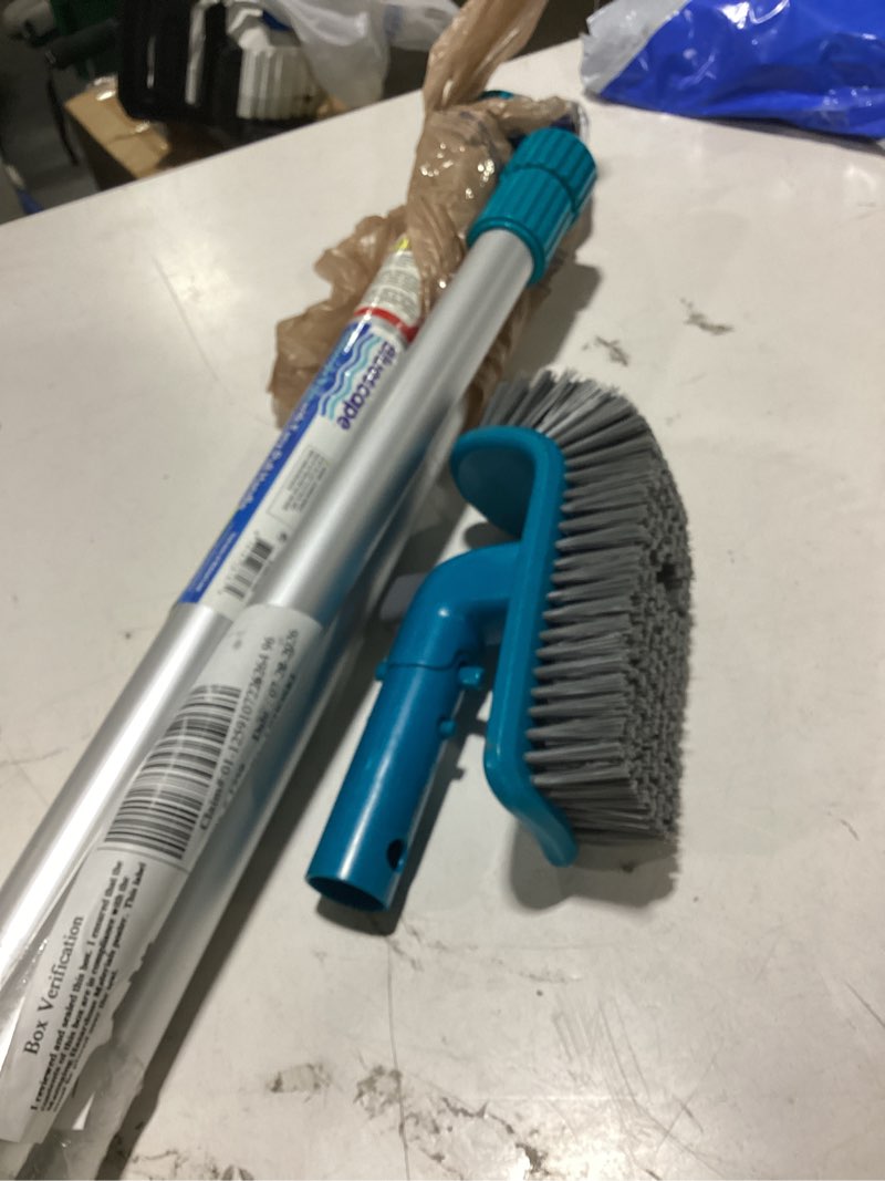 Condition photo showing Good Condition for bluescape telescopic pole with easy-pull handle