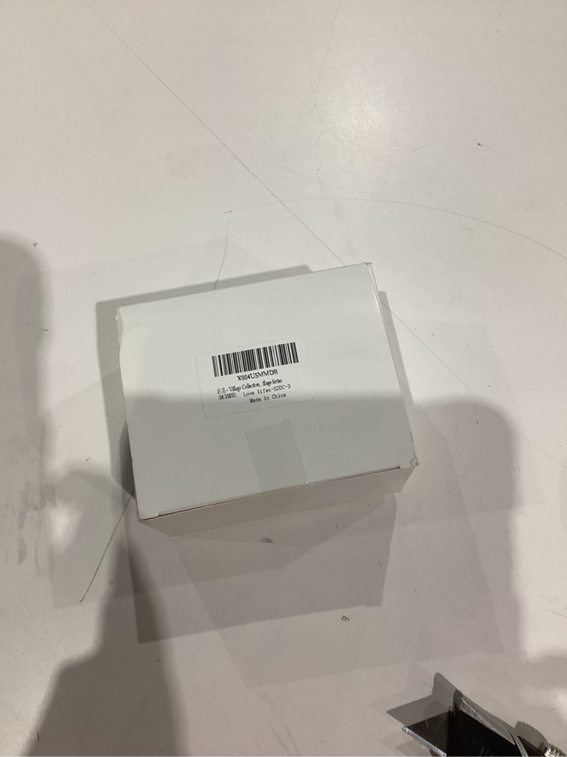 Condition photo showing New/Like New for Village Collection Accessories Three Socket Light Set, 5 White Replacement Bulbs. for use with Various Village Series