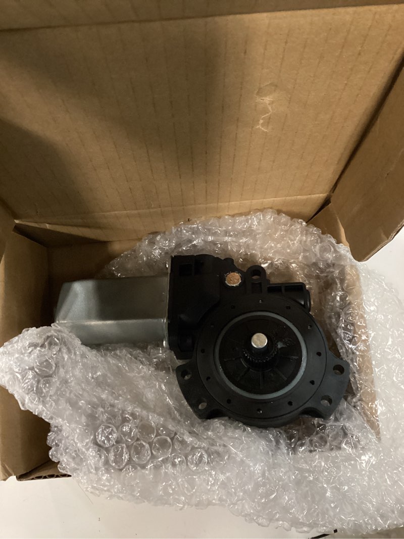 Condition photo showing As Is for rear right power window regulator lift motor for hyundai tucson 2010-2015 834602s000 2 pin car window glass lift motor