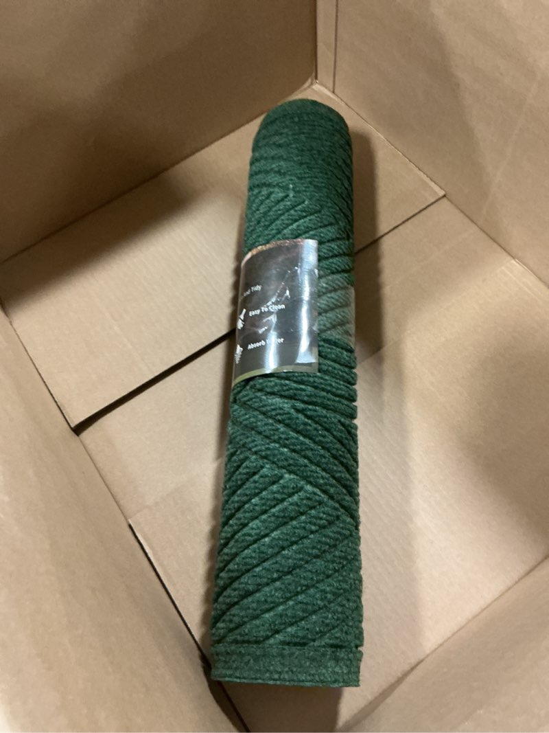 Condition photo showing Good Condition for HIYARD Sturdy Front Door Mat, Absorbent Muddy Dirt Resist Welcome Door Mats Outdoor Indoor, Stain an