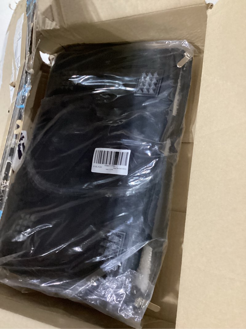 Condition photo showing Good Condition for soft-sided cat/dog/pet carrier, collapsible pets travel carriers for big cats/small dogs with shoulder strap & removable mat, mesh puppy carry bag, up to 16 lbs, tsa airline approved(black)