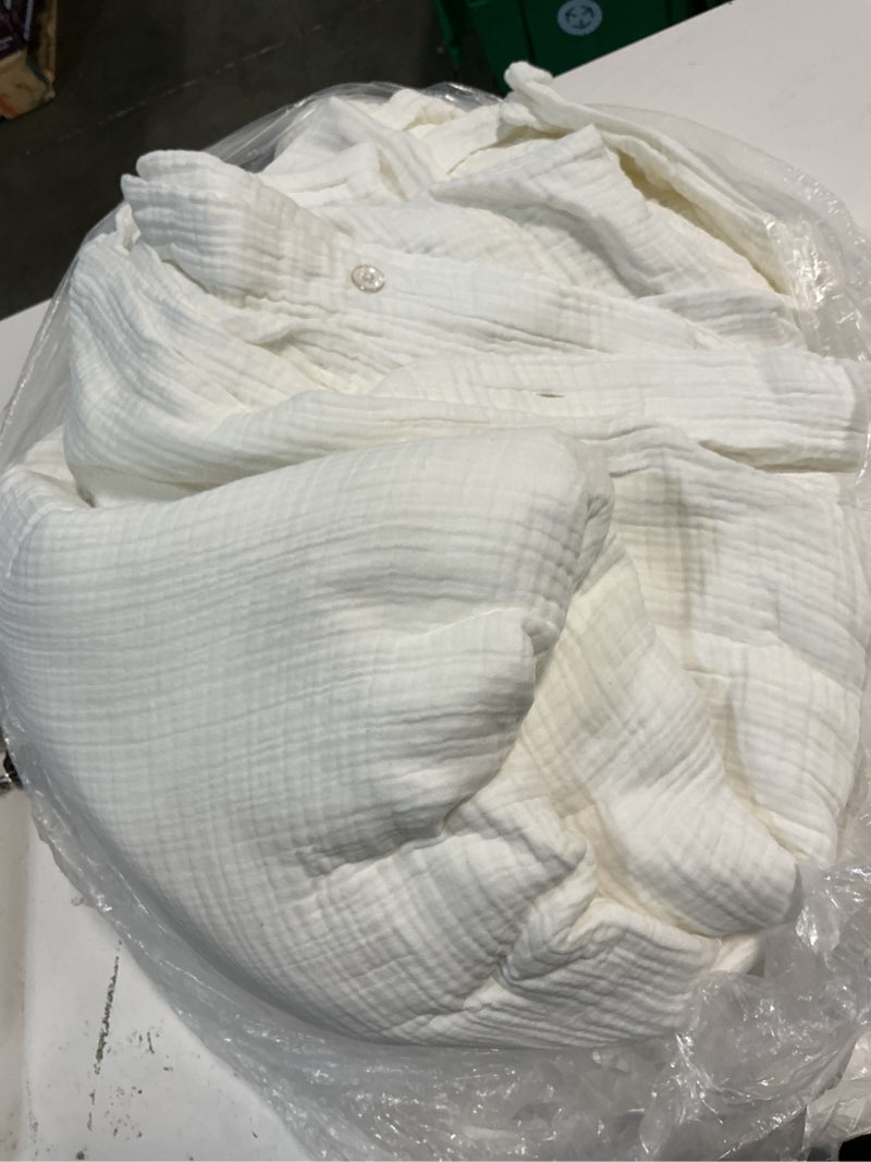 Condition photo showing As Is for quince organic airy gauze duvet cover set, king/cal king, white