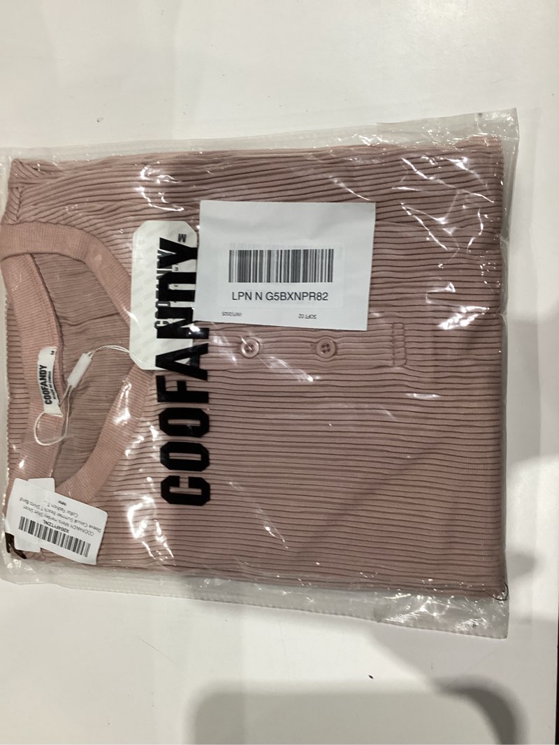 Condition photo showing New/Like New for COOFANDY Men's Henley Shirts Short Sleeve Casual Tee Summer Button Henley Soild T Shirts Black Small