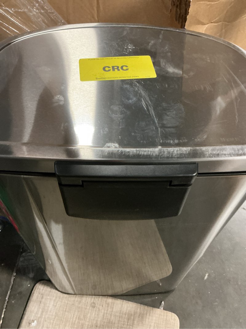 Condition photo showing Good Condition for 45l d shape step trash can - brightroom™