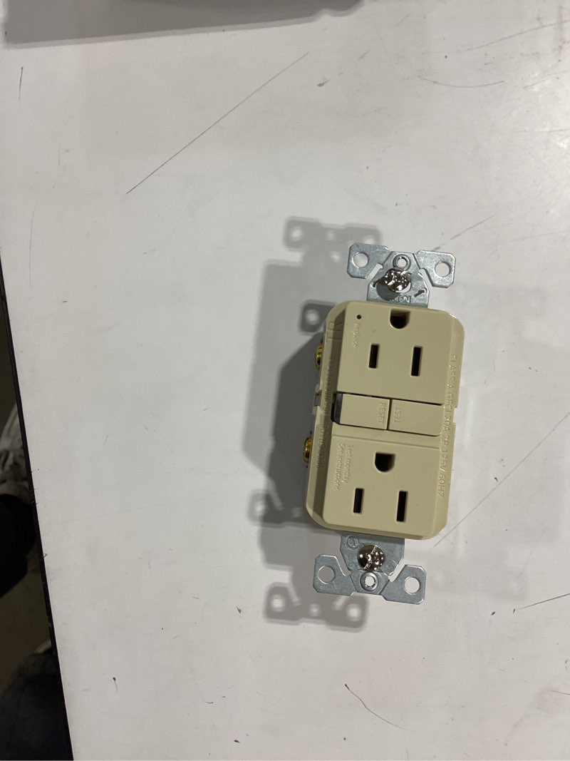Condition photo showing Good Condition for eaton 15 -amp 125-volt tamper resistant gfci residential decorator outlet receptacles , ivory