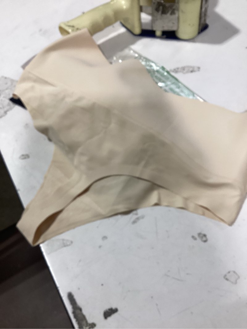 Condition photo showing Good Condition for similiar productfinetoo seamless thongs for women sexy no show panties invisible v-waisted stretch ladies underwear 6 pack medium a-6pack