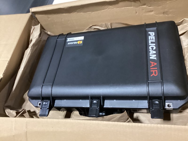 Condition photo showing Good Condition for pelican air 1555 case no foam - black