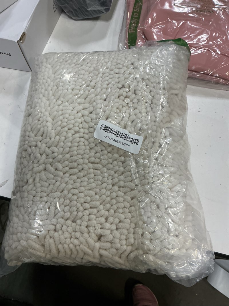 https://lotting-media.assets.bidfta.com/lotting_4eae8ca9-1f1f-432a-8085-e19d1ce96c6d