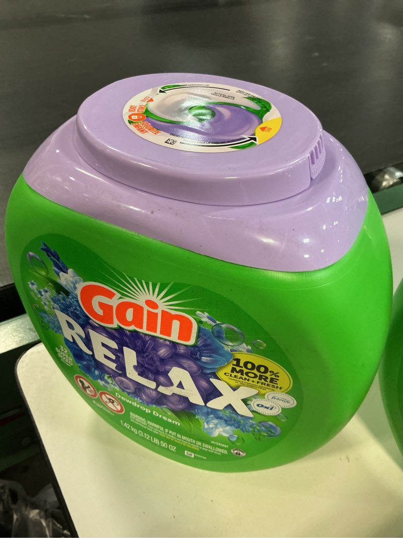 Condition photo showing New/Like New for Gain Super Flings Laundry Detergent Pacs, 32 Count, Dewdrop Dream scent, irresistibly clean and fresh washing detergent laundry soap pacs 1 Count (Pack of 32)