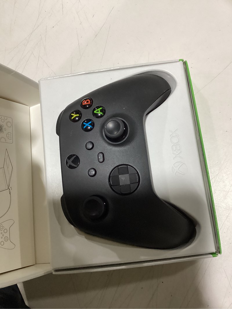 Condition photo showing Good Condition for Xbox Wireless Gaming Controller + USB-C® Cable (2025) – Carbon Black – Play on Xbox, Windows, Android, iOS, FireTV Sticks, Smart TVs, VR Headsets Carbon Black + USB-C Cable