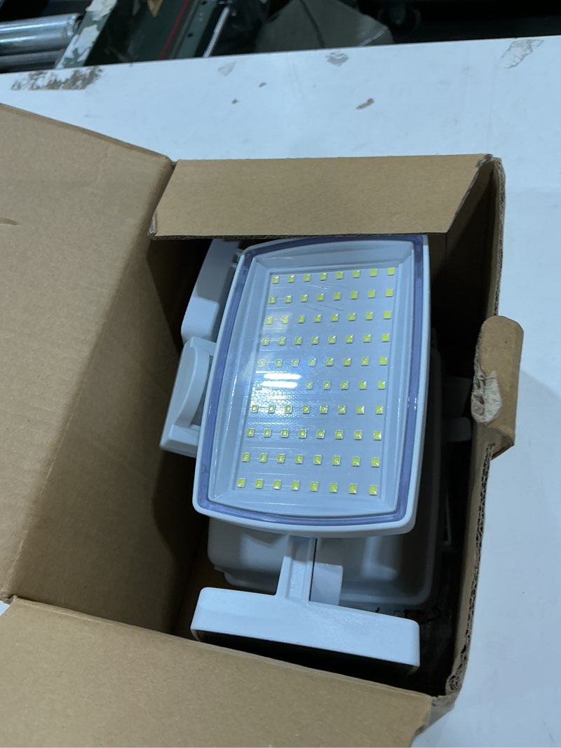 Condition photo showing New/Like New for aixpi battery powered motion sensor outdoor lights, 1500lm flood light ip65 waterproof security light motion detector lights wireless for outside, yard white 1pack