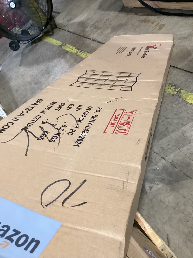 Condition photo showing Good Condition for roundhill furniture seto 4-panel room divider screen, silver