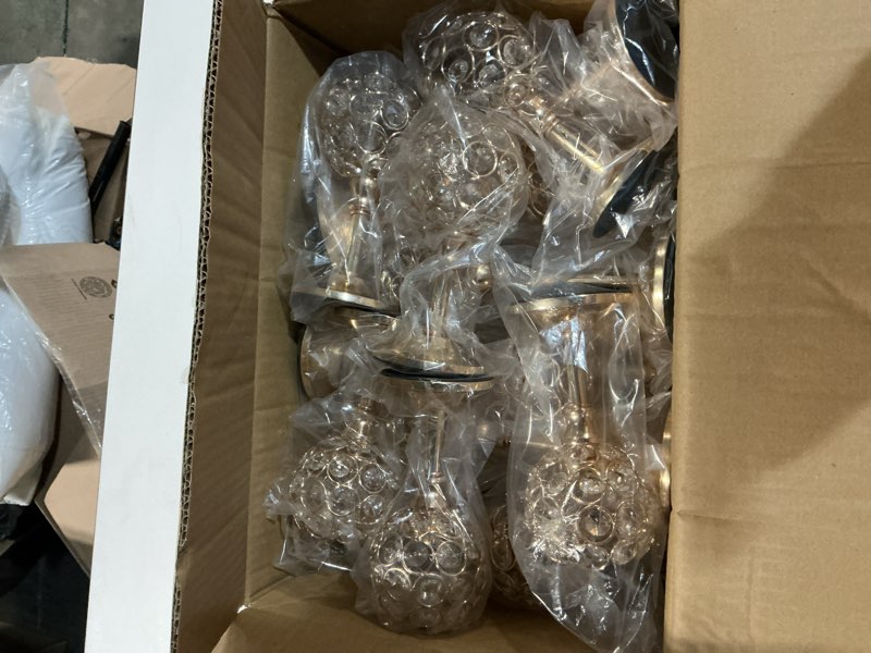 Condition photo showing New/Like New for Qunclay 18 Pieces Crystal Candle Holders Bulk Candle Stick Holder Centerpieces for Table Wedding Centerpieces Crystal Decorative Tealight Dining Table Decor for Party(Gold)