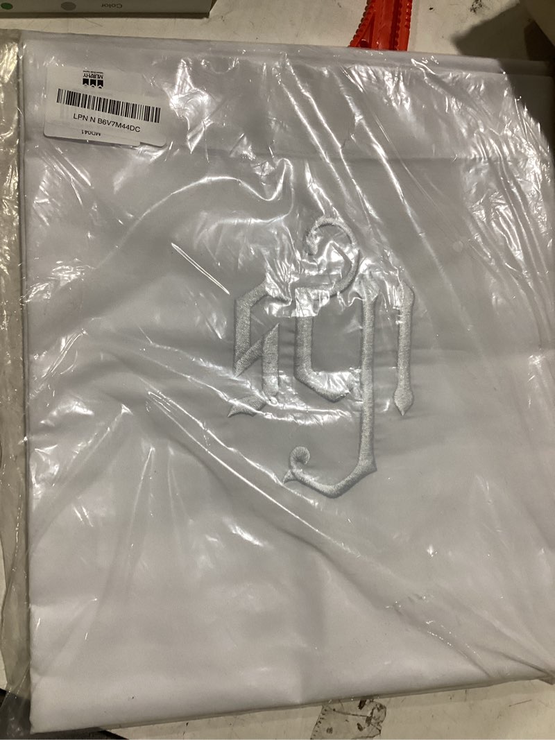 Condition photo showing Good Condition for altar frontal 65% poly 35% cot