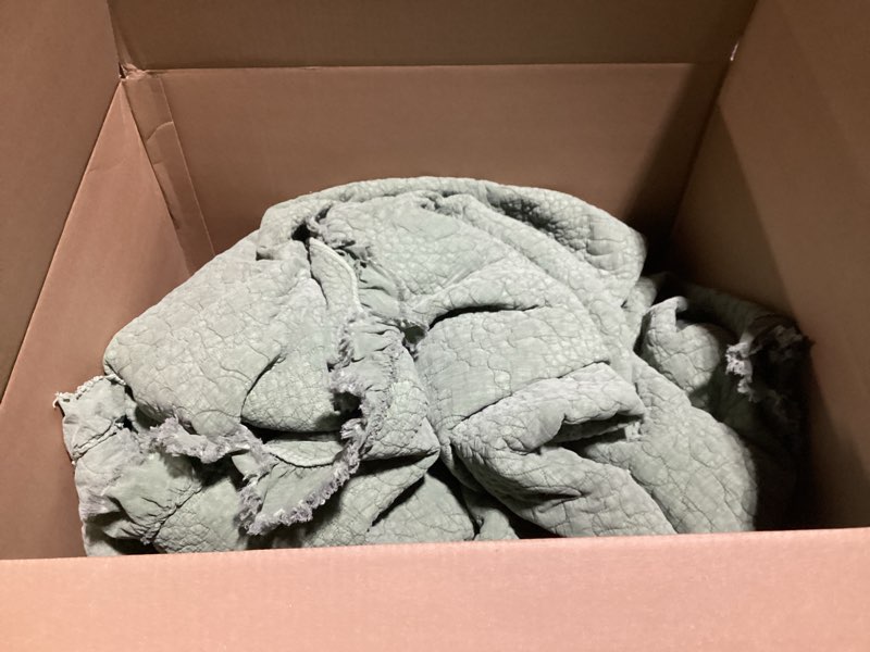Condition photo showing Good Condition for QSH Green Stonewashed Cotton Oversized King Quilt Bedspread Set(128"x120"),3PCs Farmhouse Ruffled Bedspread California King,Ultra Soft Lightweight Crinkled Quilt Coverlet Set with Pillow Shams Oversized King Plus (128"x120") Green